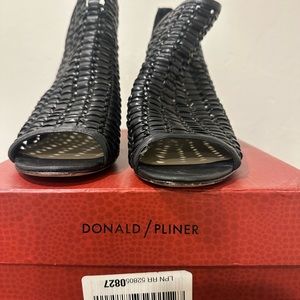 Black bootie open toe